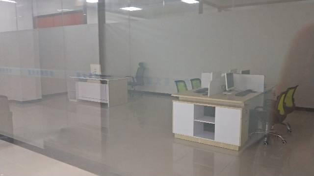 北环路新出写字楼,交通便利,车位充足,入驻可享免费变更注册地