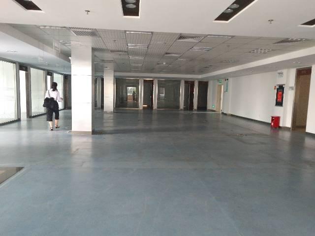 荷坳地铁口10分钟路程40精装修写字楼