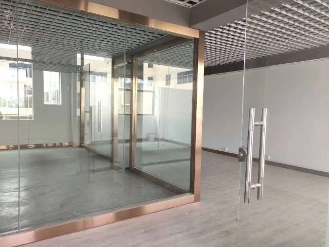 荷坳地铁口1公里30原房东精装修写字楼