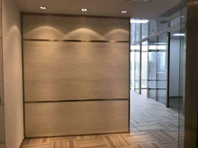 地铁口附近精装修带红本210平方写字楼招租