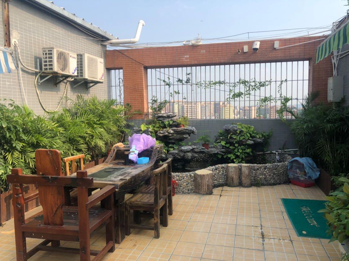 地铁口3分钟交通方便价格优惠性价比高