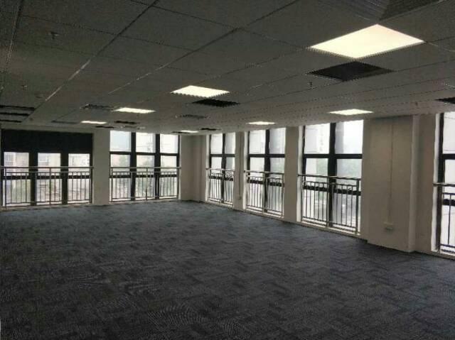 广州天河棠下甲级带装修写字楼330出租