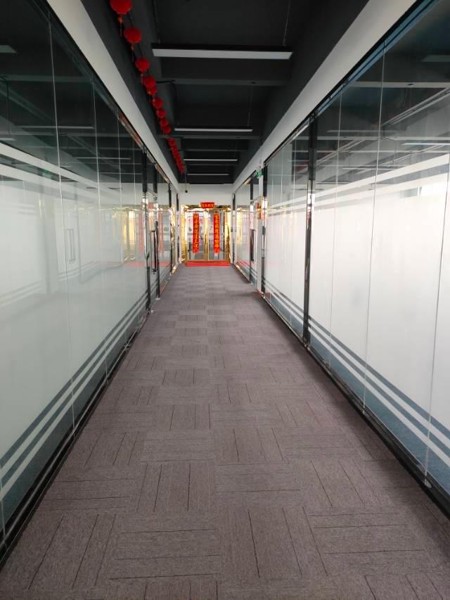 清湖精装办公室出租