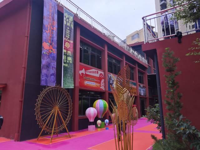 石岩汽车站旁全新创客中心40平米起