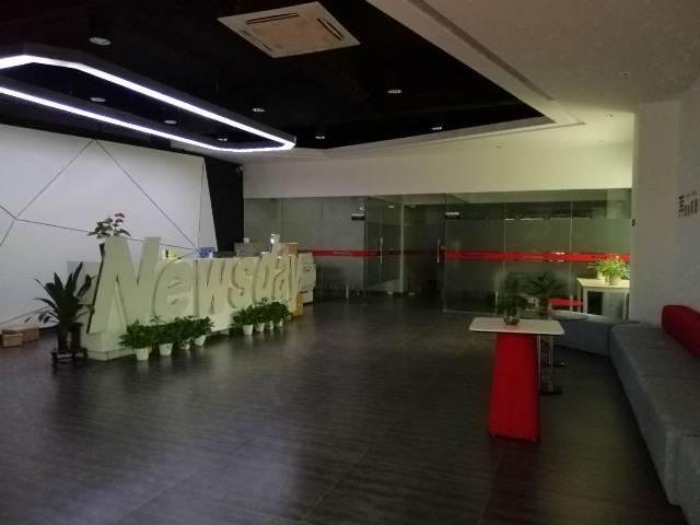 坂田杨美地铁零距离精装修写字楼转让无转让费