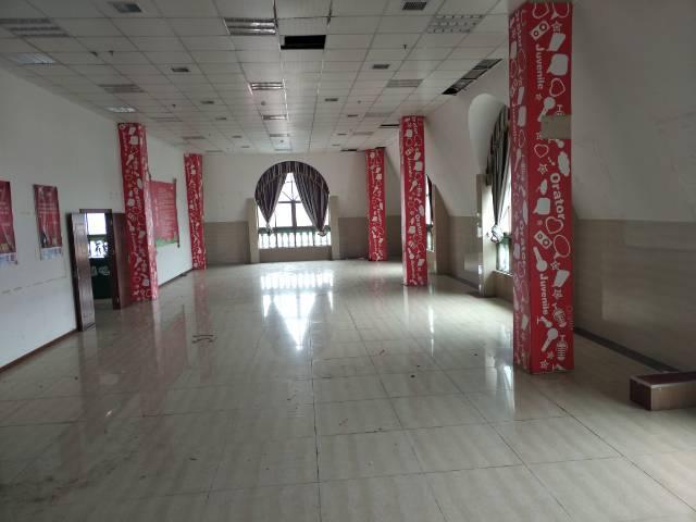 广州天河科学城黄陂地铁站一百米花园式