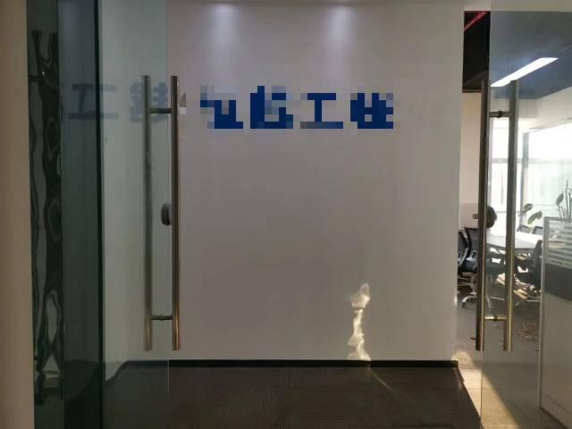 龙岗中心精装带家私写字楼出租