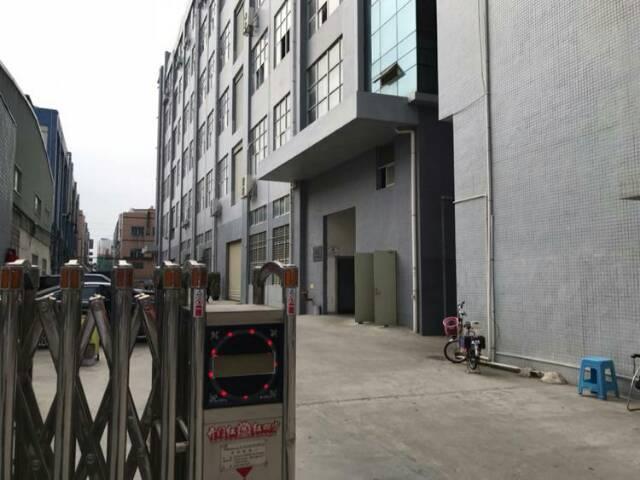 广州新仓库厂房，楼上1100平米，带消防喷淋，位置好近高速口