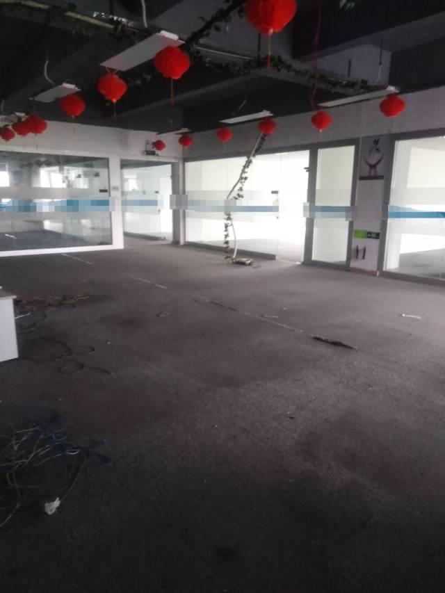 深圳厂房出租 龙华厂房出租 龙华厂房出租 > 龙华大浪服装基地2000㎡