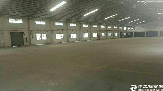 黄埔钢结构厂房仓库2500平出租。