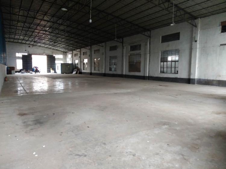 广州市天河区珠吉路有单一层钢构仓库加办公850方，滴水6米