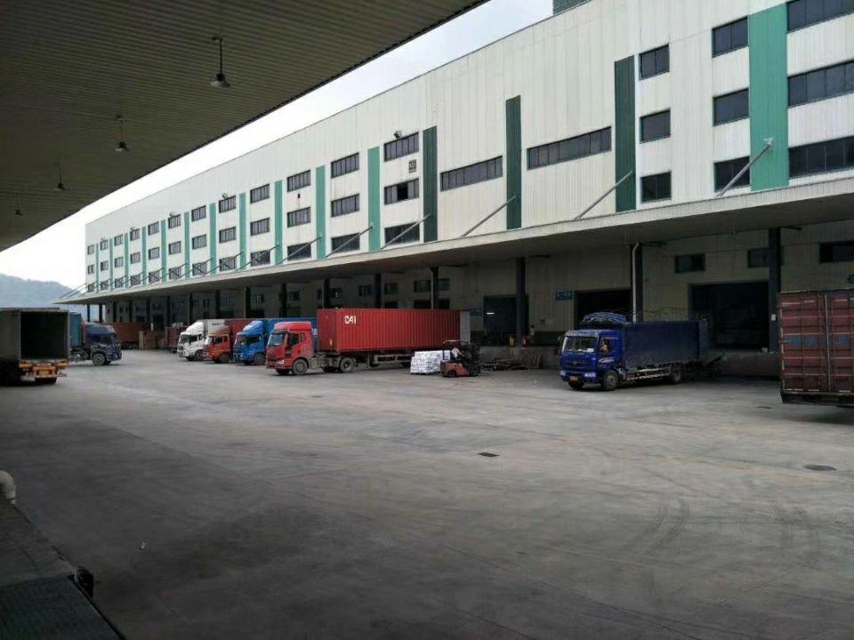 黄埔开发区高速路口单一层厂房仓库出租证件齐全可办环评