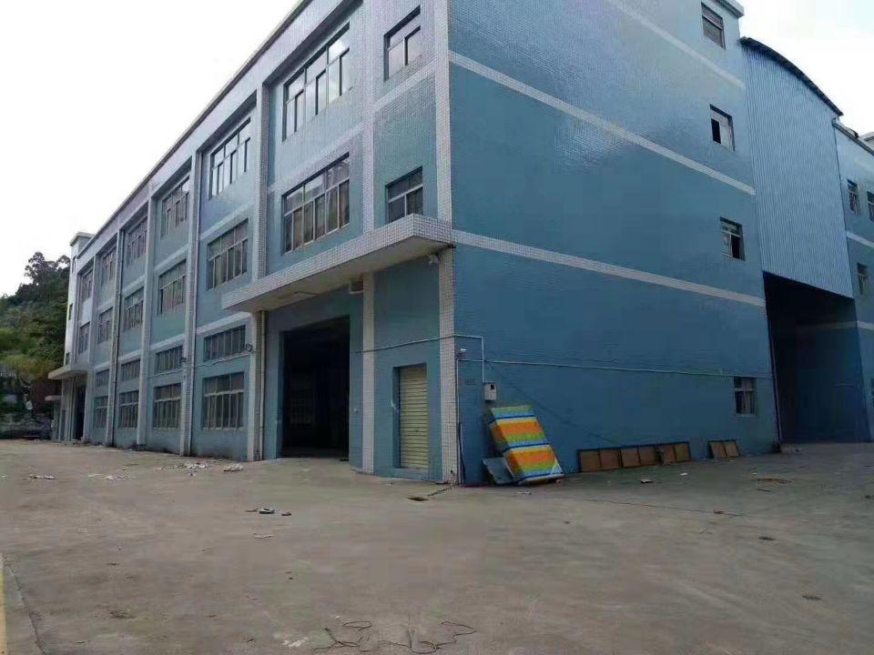 平湖华南城周边独门独院2600平方米厂房仓库出租