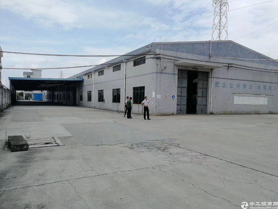 白云区江高工业区单一层仓库3360平方低价出租