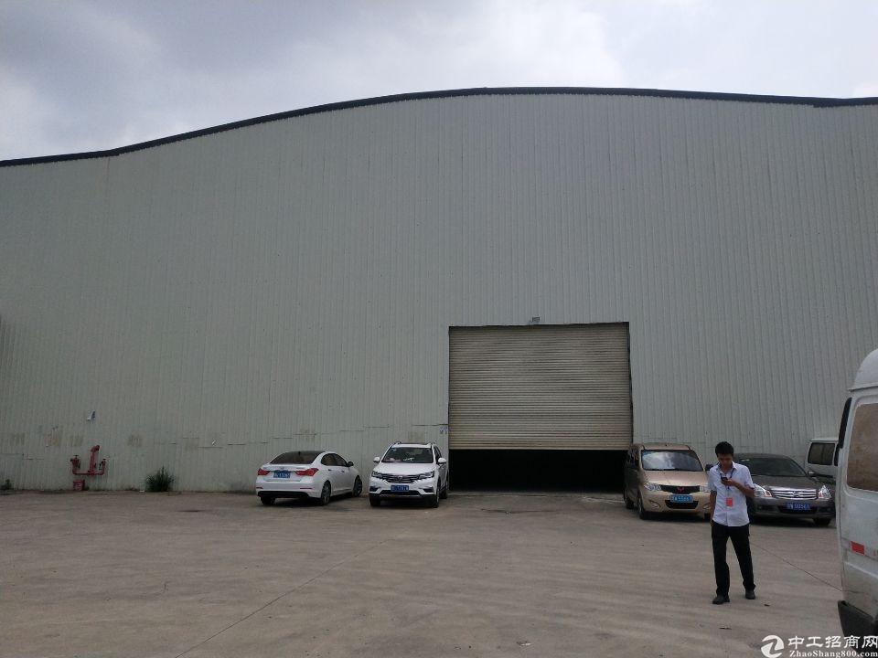 番禺沙湾独院钢构厂房招租1500方，证件齐全，针对仓库