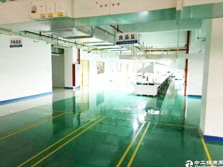 广州黄埔科学城地铁旁，标准产业园1300平厂房仓库出租可分租