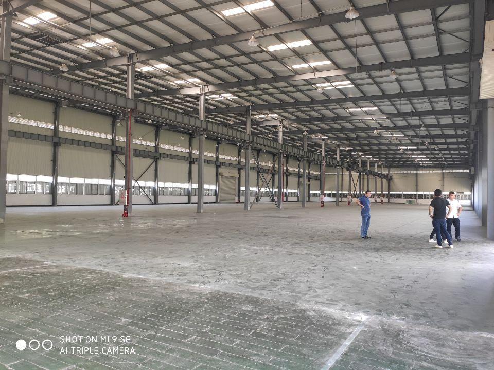 广州黄埔区大型园区钢构16500平厂房仓库，大小可分租。