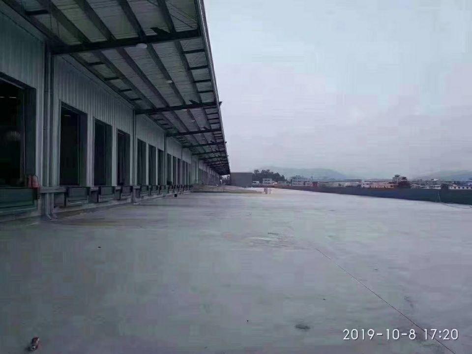 龙岗新出物流仓库16000平米，空地超大，带卸货平台