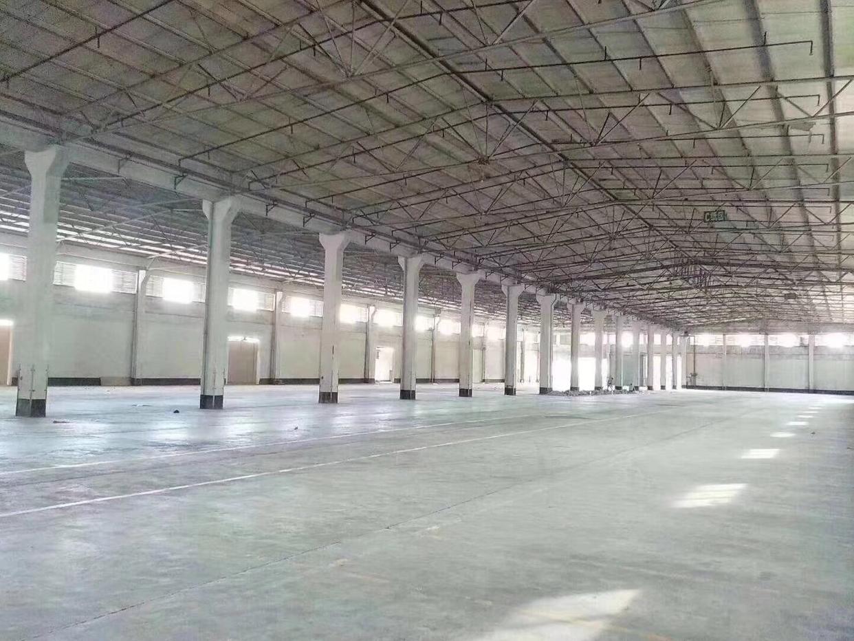 福永2.2万物流仓库，有23个卸货平台物流厂房22000平