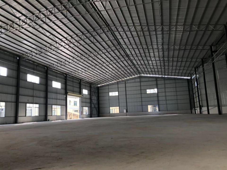 国道边上一楼钢结构4500平米厂房仓库低价出租