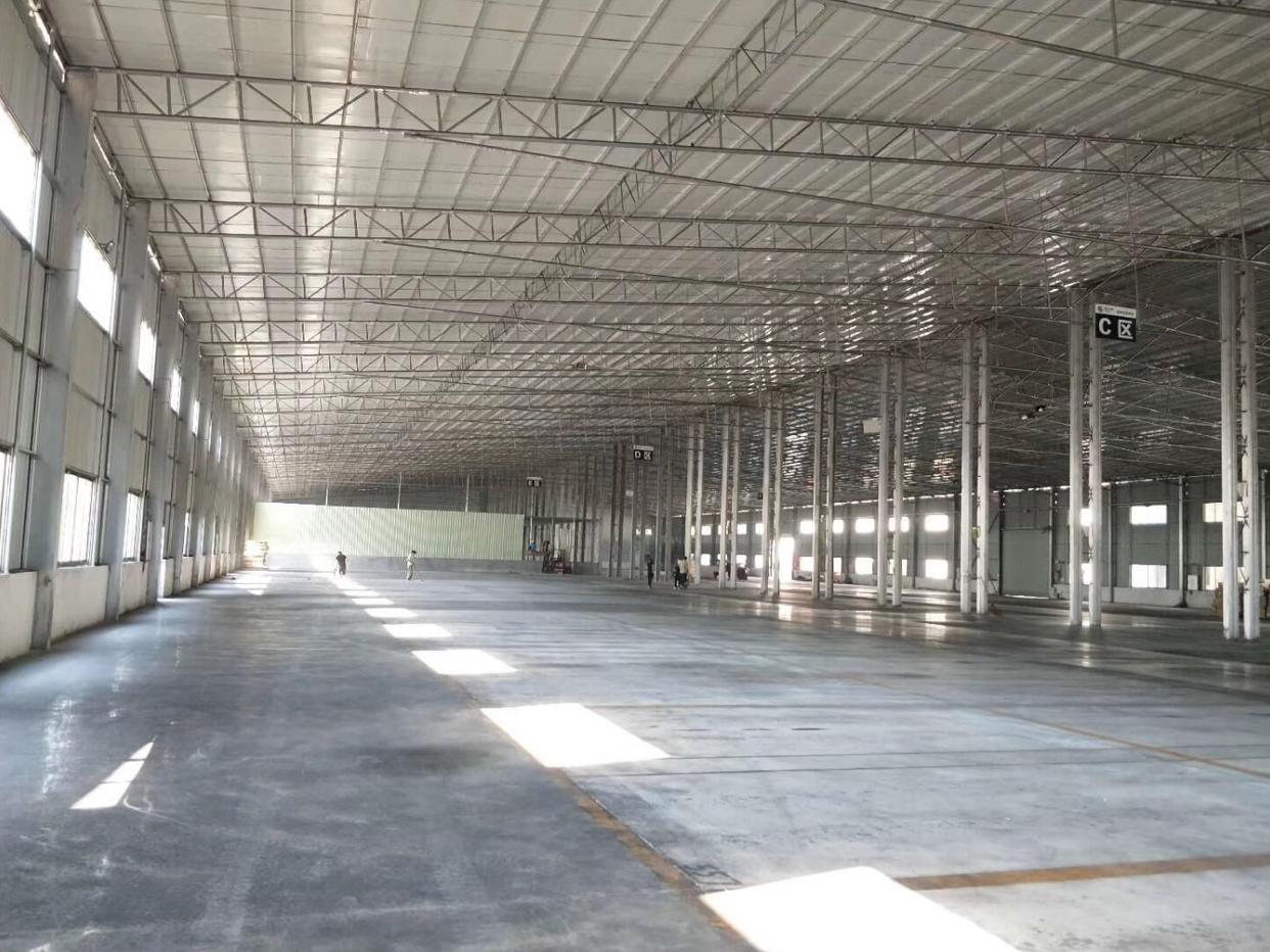 新出独院钢构仓库6300平米可进23米货车交通方便