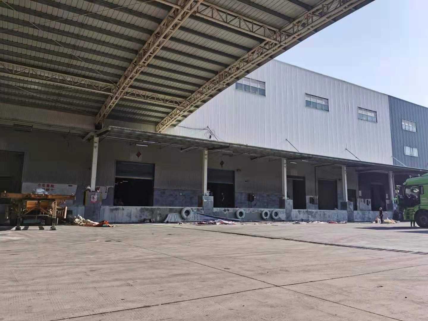 盐田港附近新出一楼5000平带卸货平台标准物流仓库