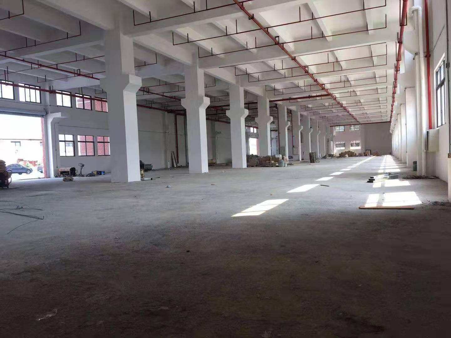 顺德容桂高端工业区全新厂房仓库2500方每层面积.可以分租