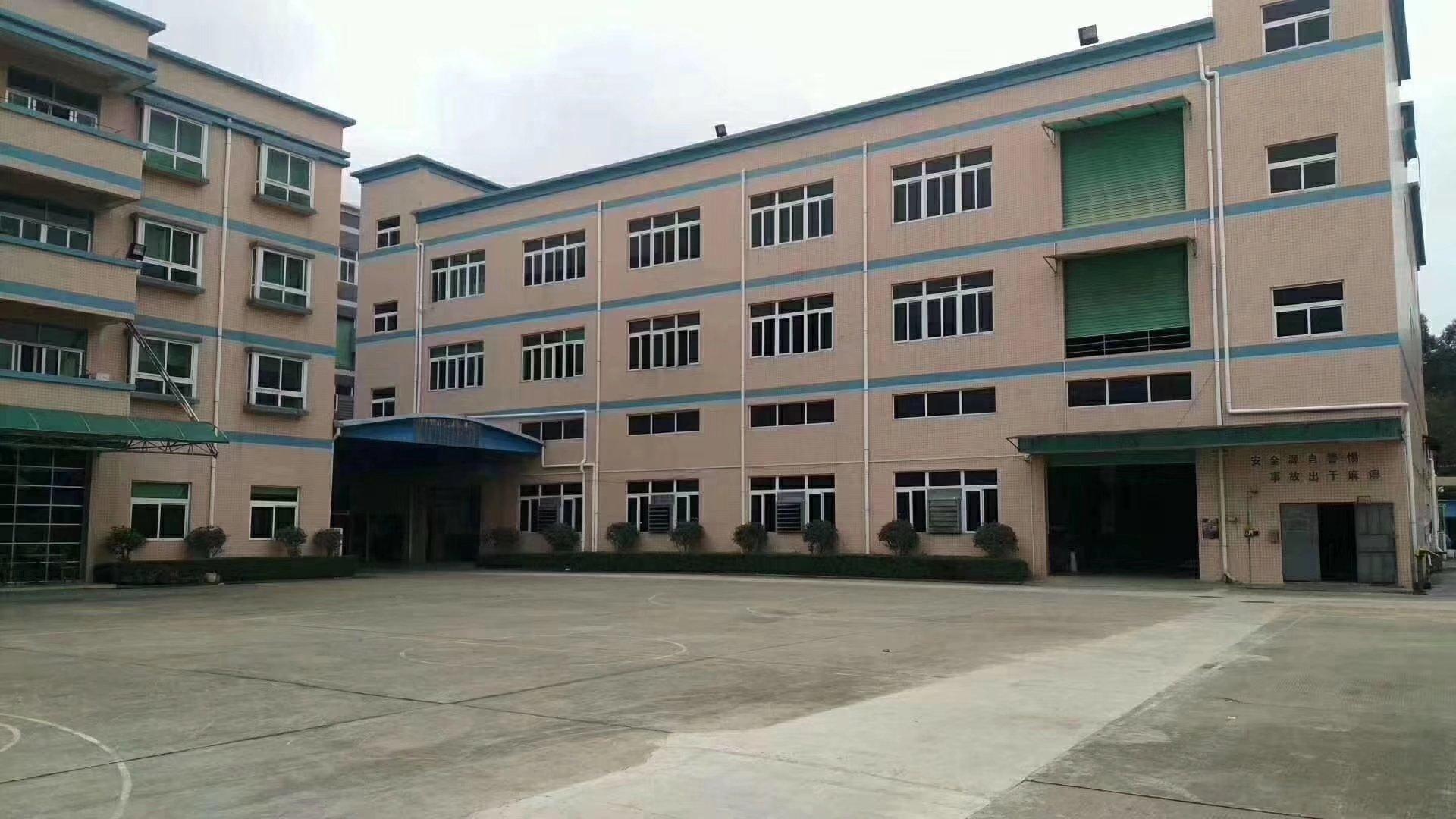 深圳市公明玉律第五工业区楼上厂房带精装修800平低价出租
