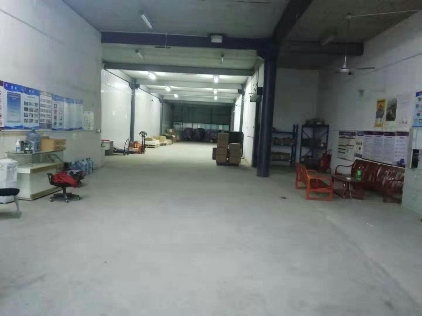 黄埔文冲新出1楼厂房仓库可做快递行业或仓储等。
