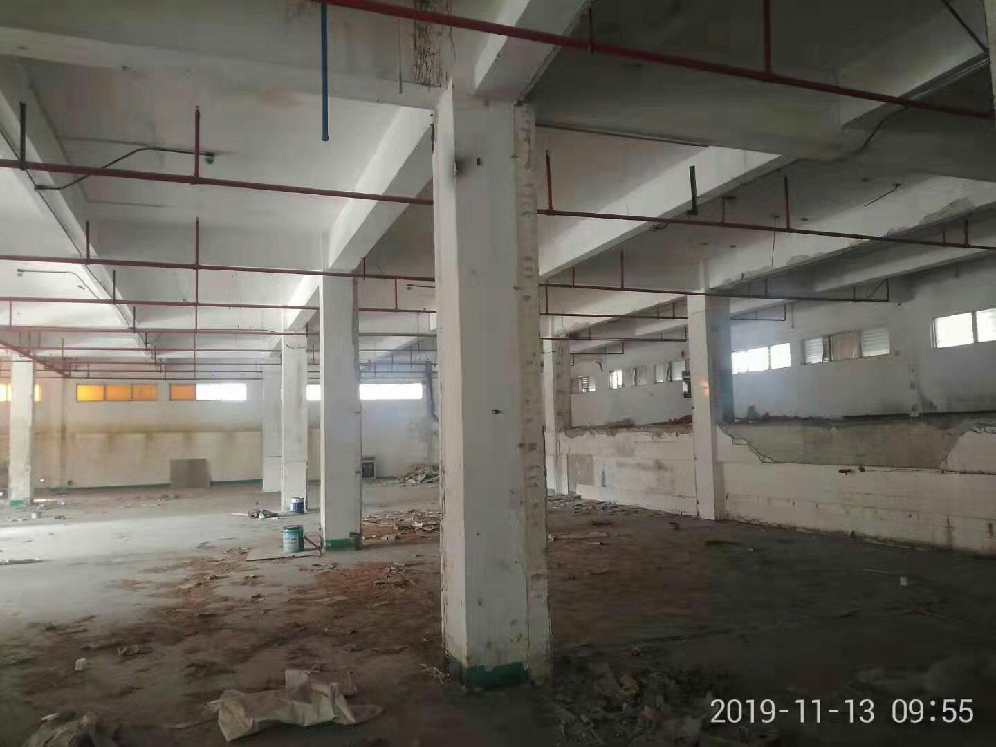 黄埔南岗新出厂房仓库2500平大小可分租。