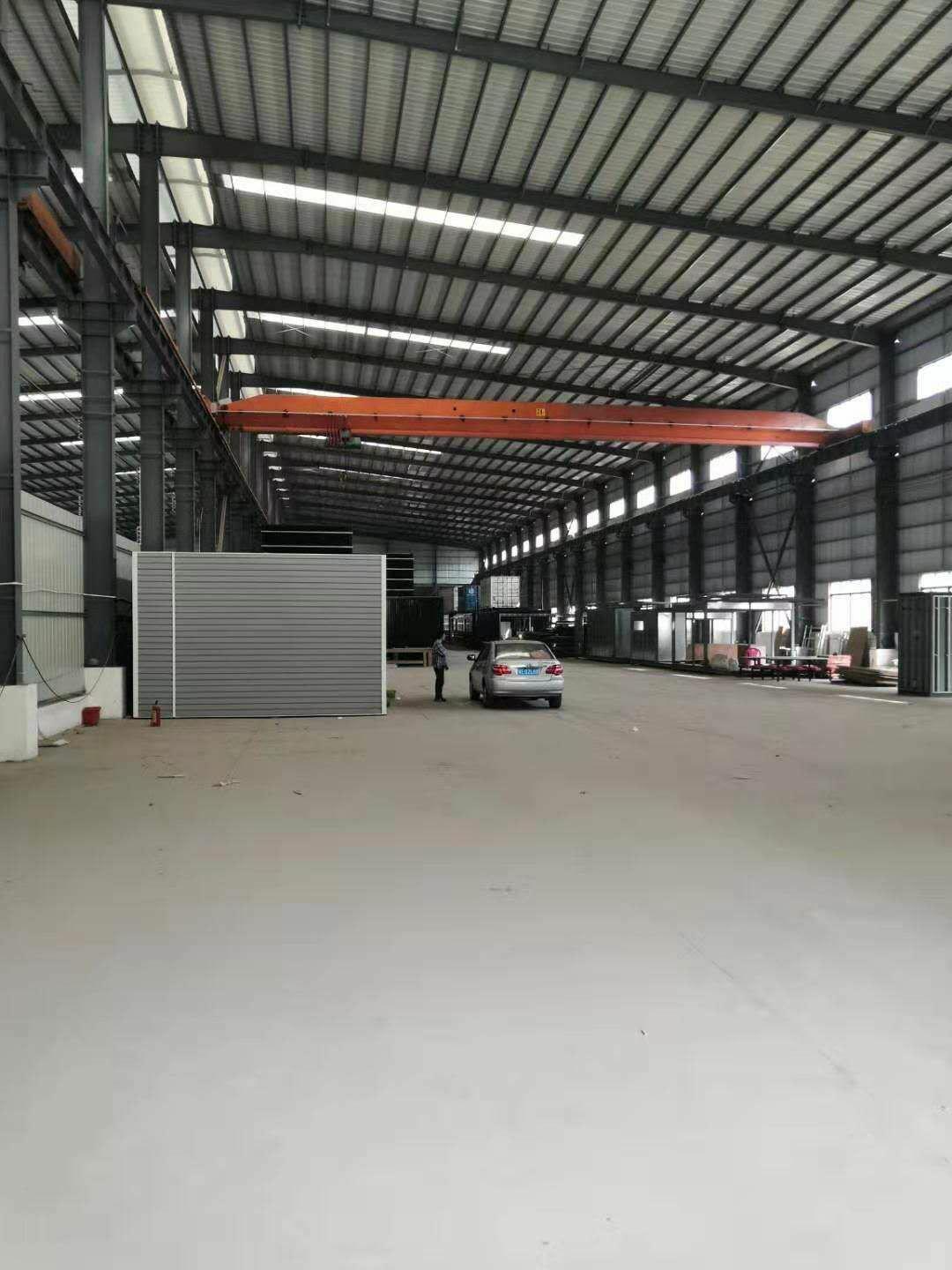 高明区荷城富湾工业区新岀2000平方厂房仓库，带行车