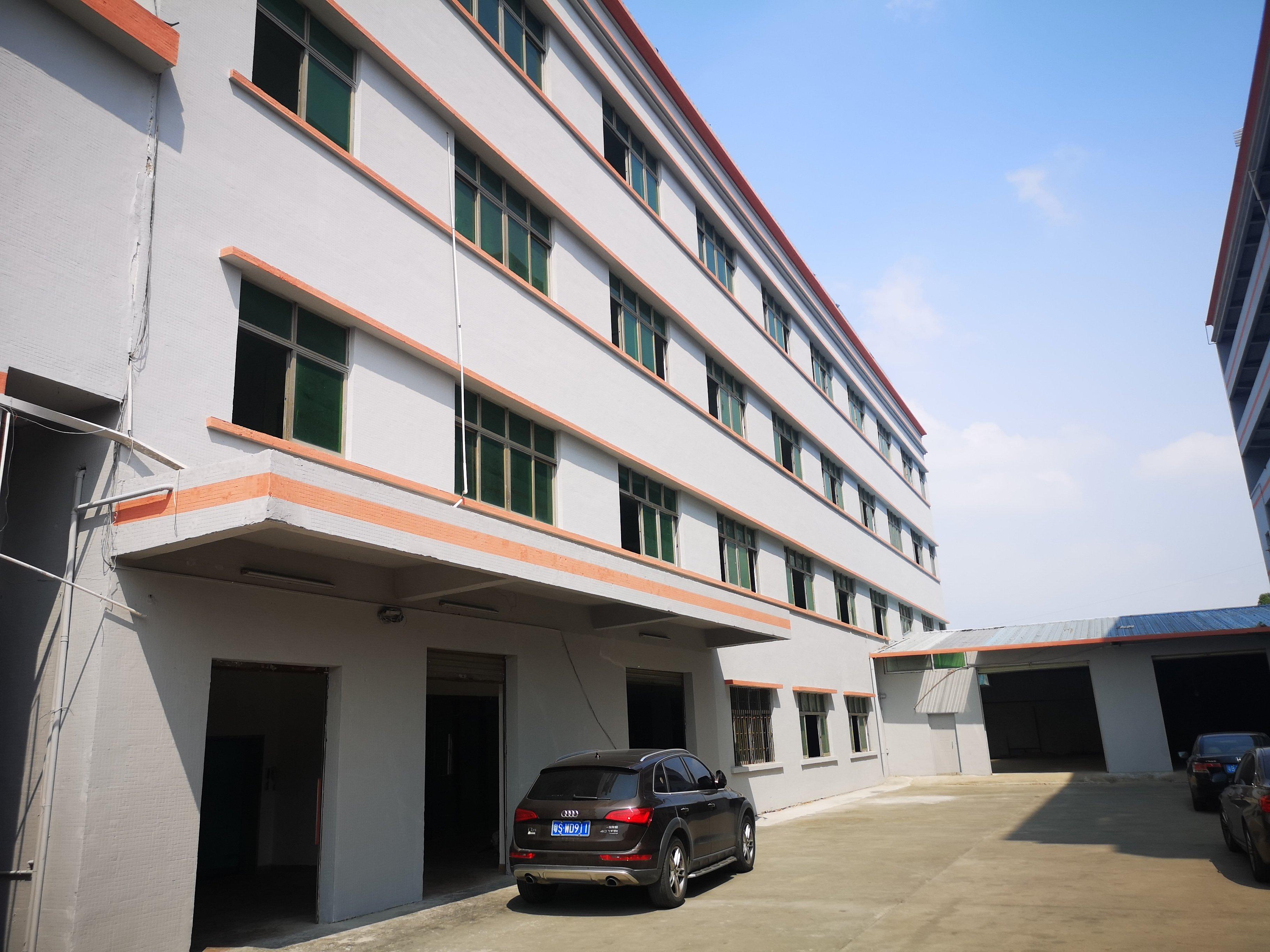 富民工业城新出8800平米独院标准厂房外观形象好,欢迎来电