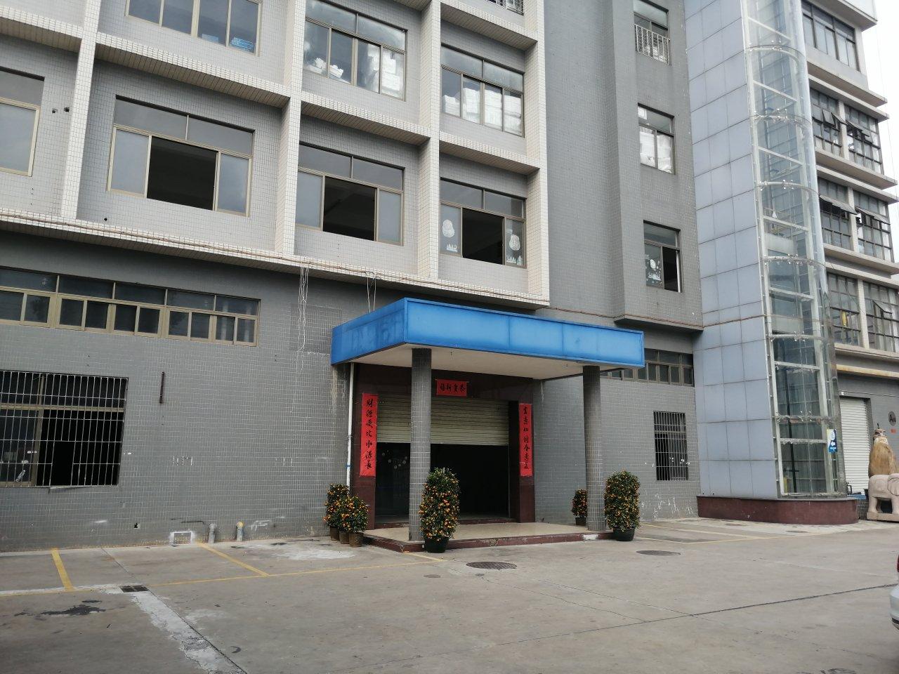 广州南站附近工业园一楼厂房招租，现成办公室，适合展厅仓库