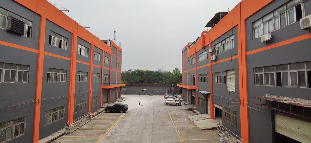 松岗地铁站附近大型工业园厂房大小分租实际面积出租可办环评