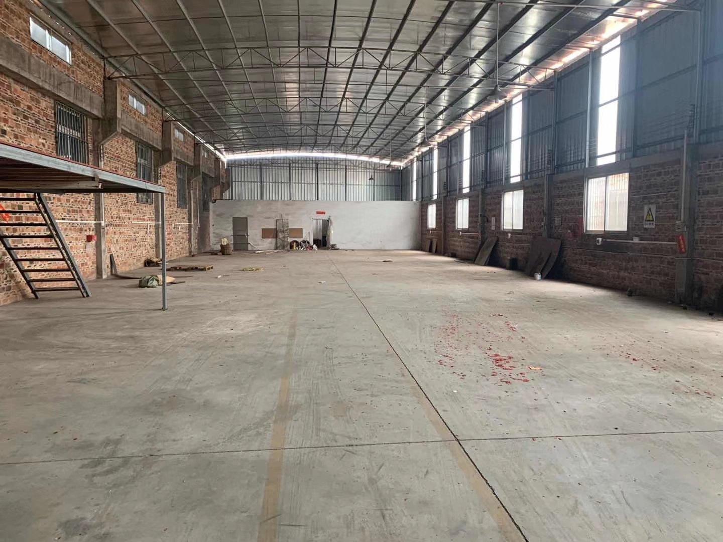 丹灶镇新出钢结构厂房，仓库出租。