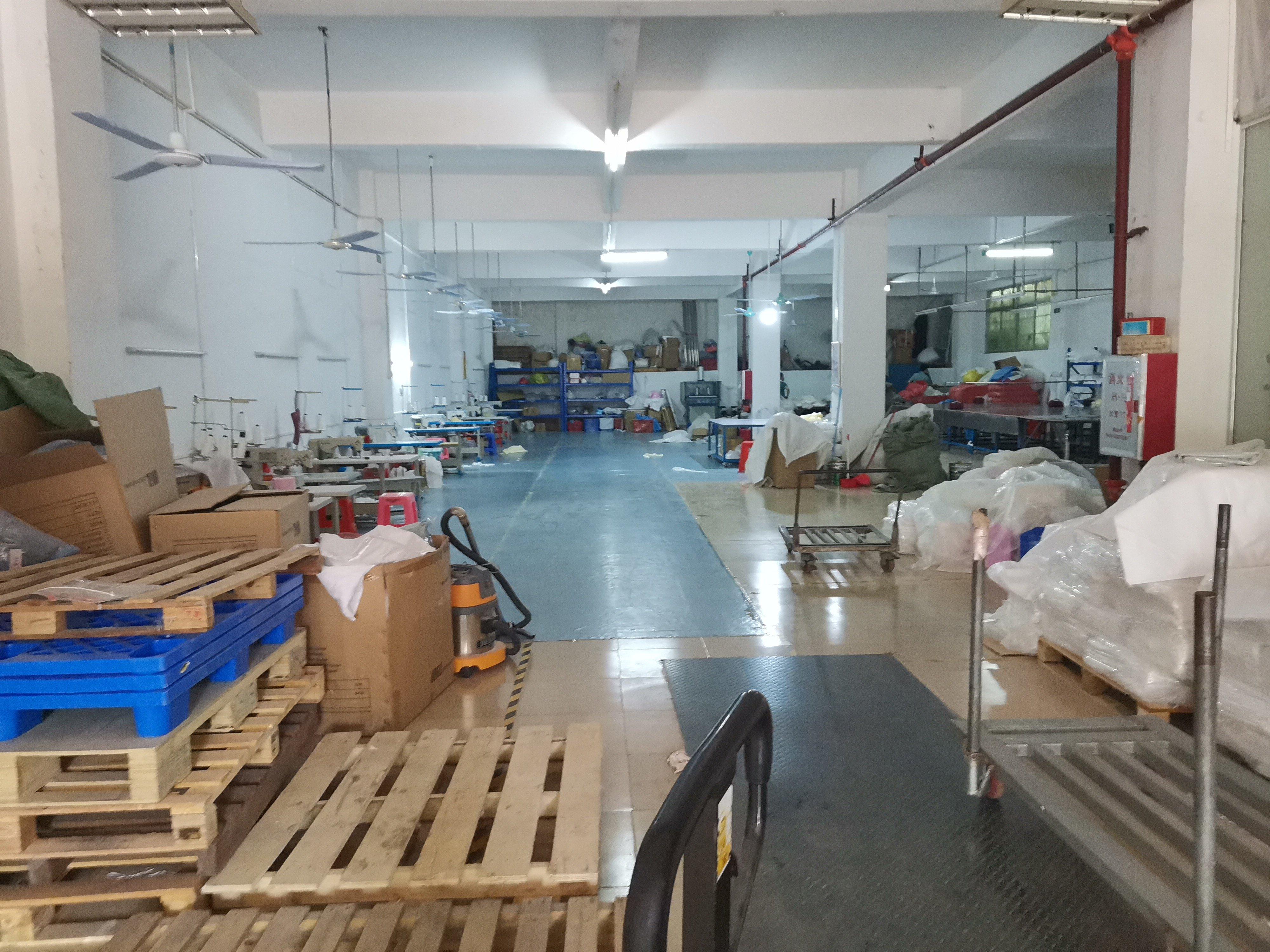 大石东联工业区700方厂房出租，适合服装加工电子组装电商仓库