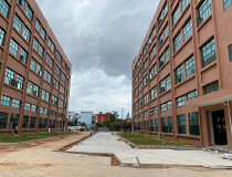 常平东部工业园新出原房东标准独院，一楼高7米带牛角，独立办公