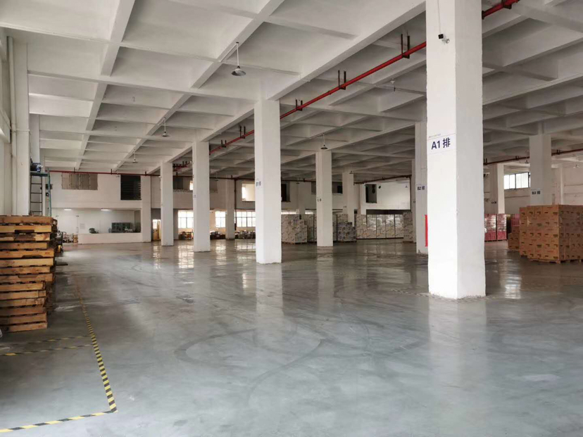 新塘新出工业区原房东1.5万平红本厂房仓库出租，500平方起