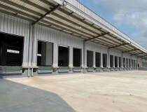 石岩高速出口7000平方出售物流仓，层高6.5米，卸货平台