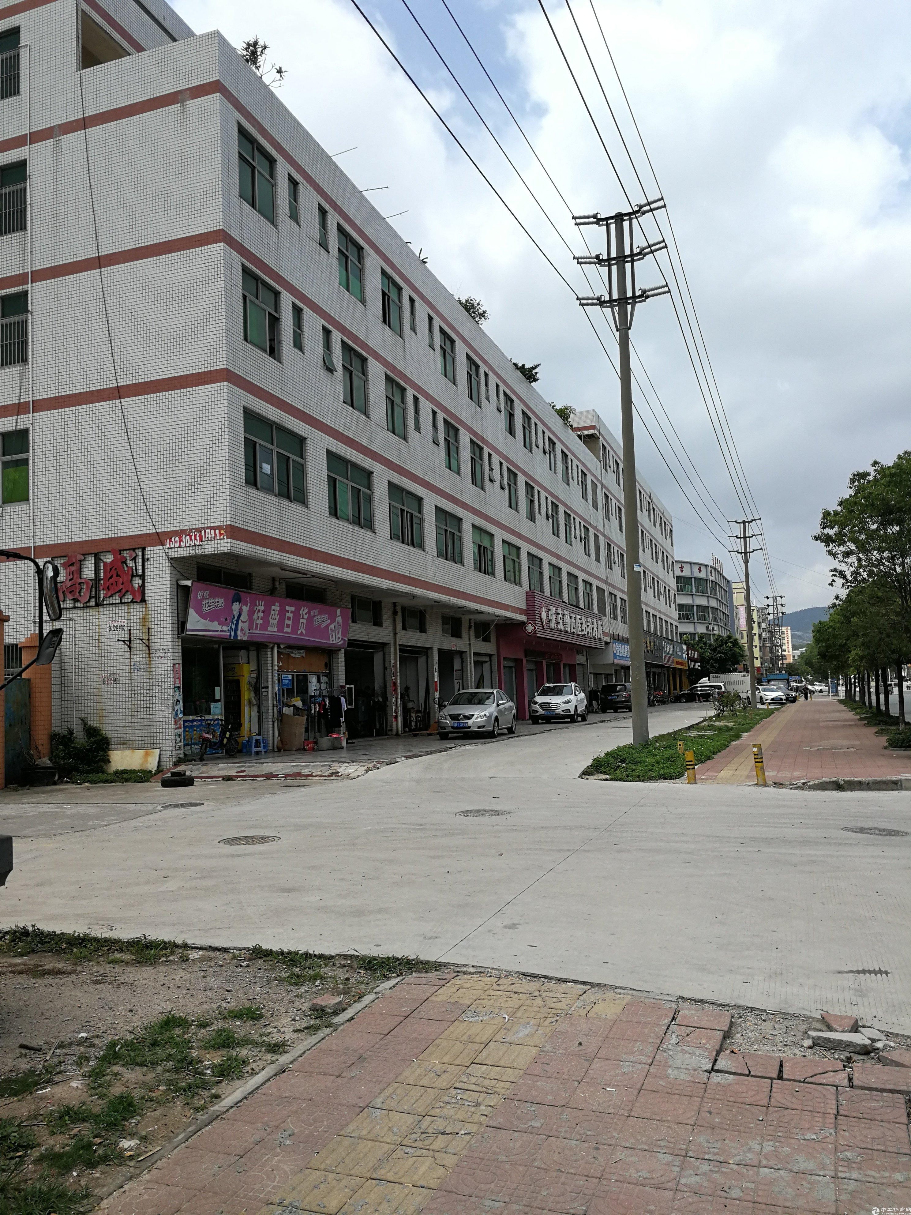 布吉丹竹头地铁站旁80平起租