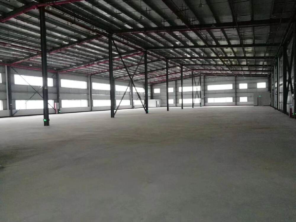 黄埔东区新出厂房仓库1楼4000平方大小和分组带卸货平台。