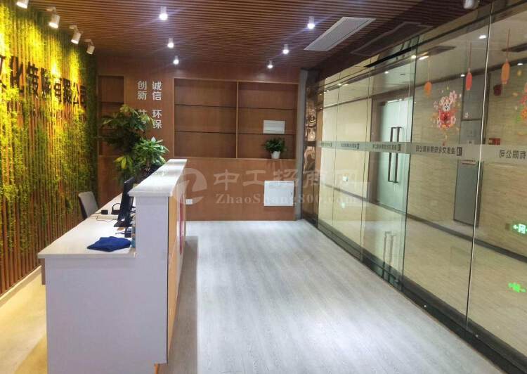 莲塘地铁口507.7平方办公室带办公家具适合直播纯办公5