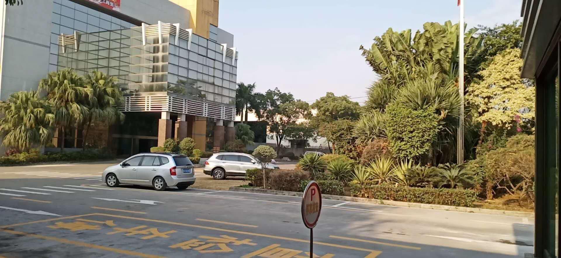 上沙花园厂房分租一楼1420平重工业厂房