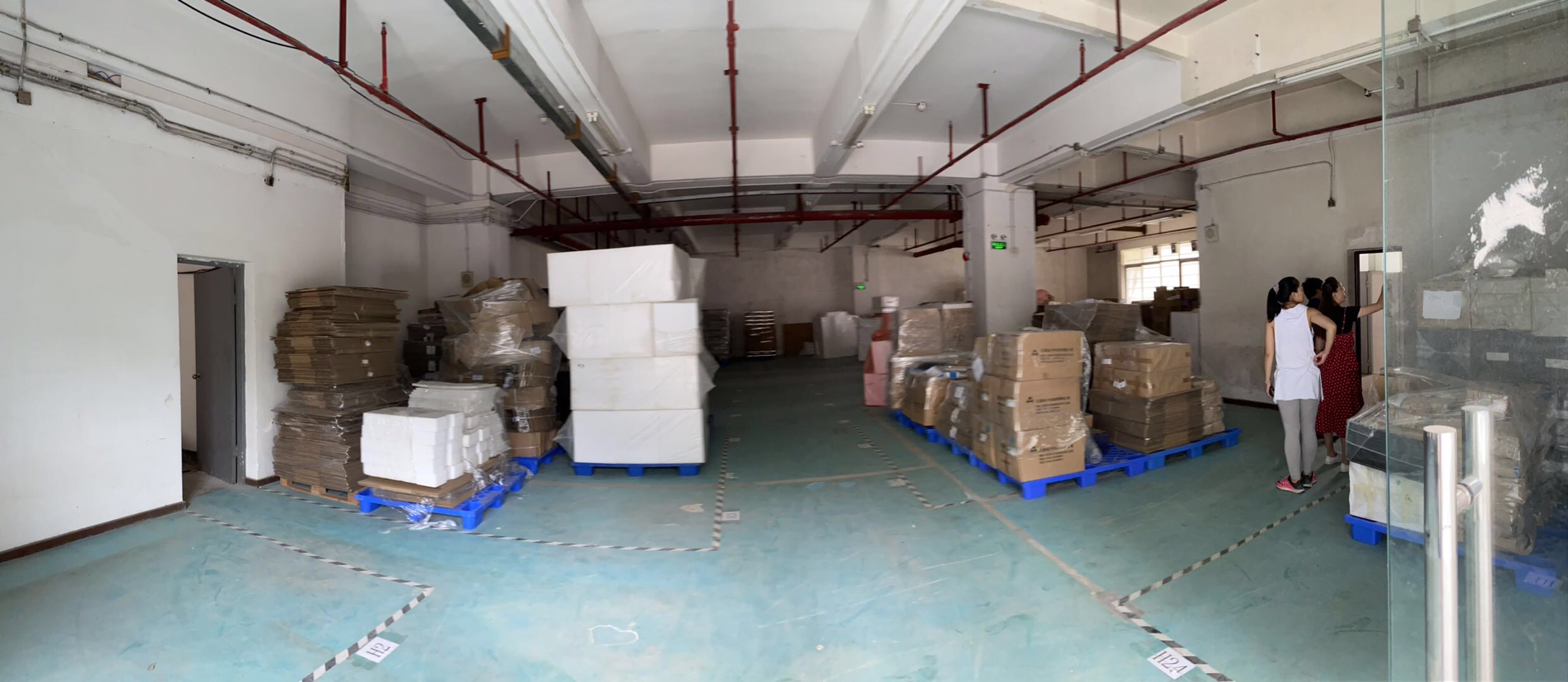黄埔科学城工业区新出一楼405平仓库，带卸货平台，使用率高