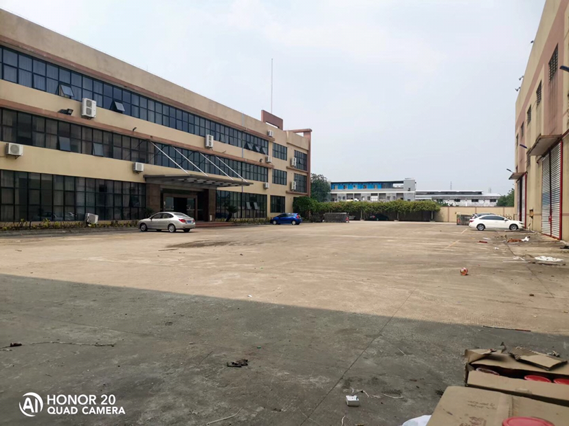 主干道旁原房东工业用地，可搭建厂房，可办环评。1