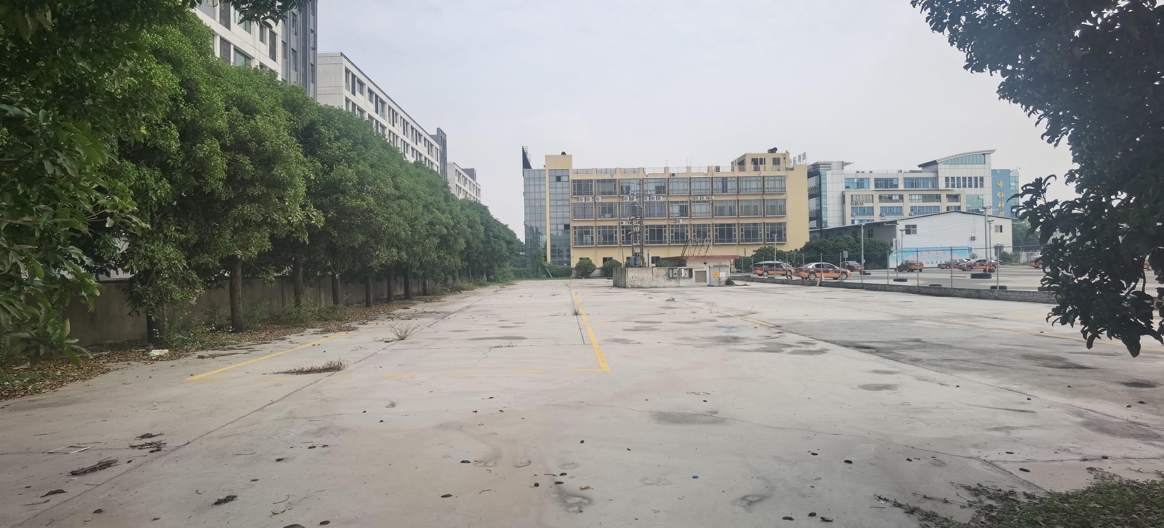 新出3600方空地可以做教练场1