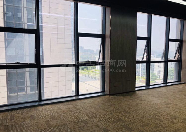 深圳市观澜镇地铁口高新科技园高档办公室出租9
