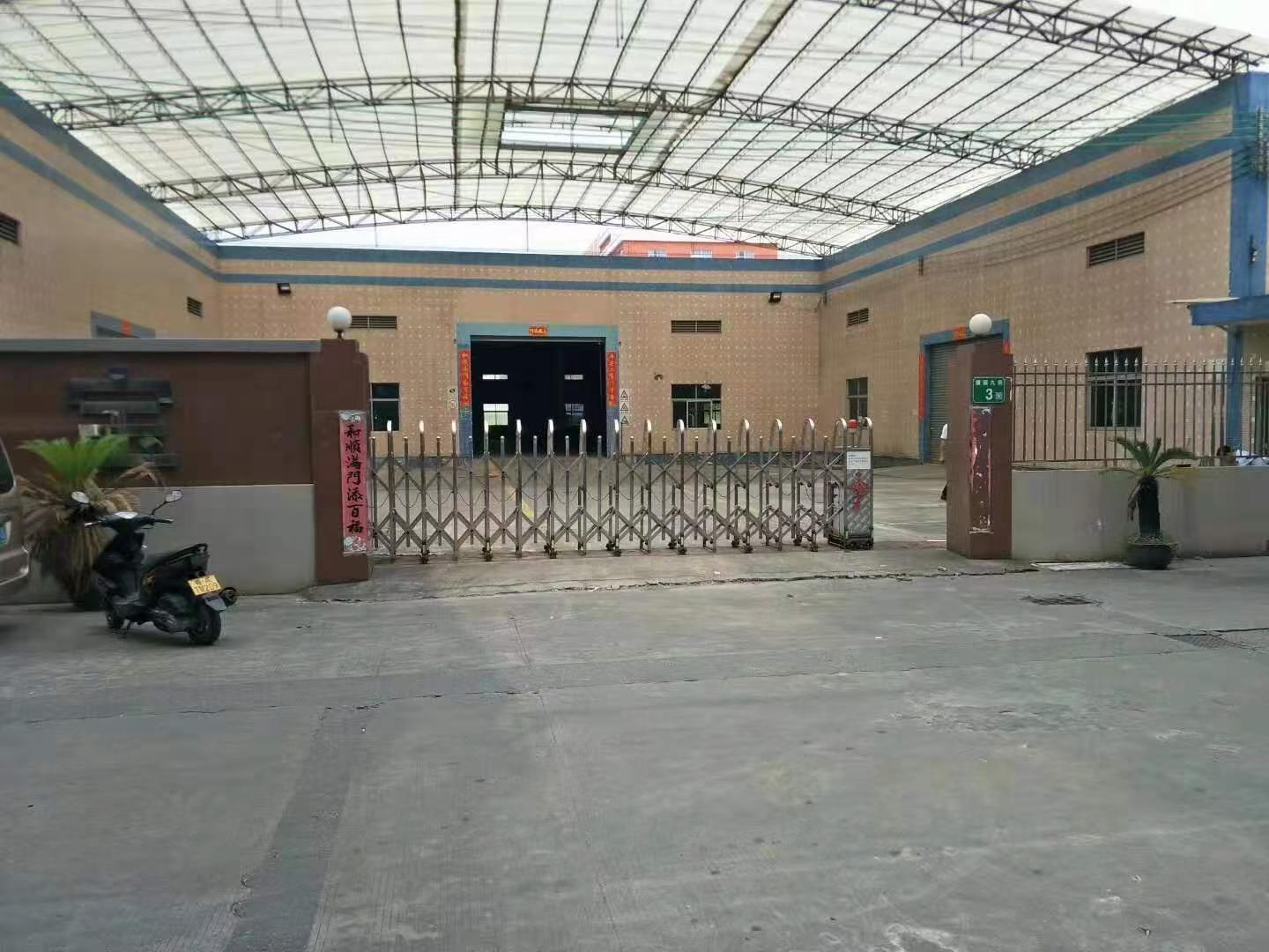 黄埔区东区一楼标准厂房3500方，可做机械加工，仓库，4S店