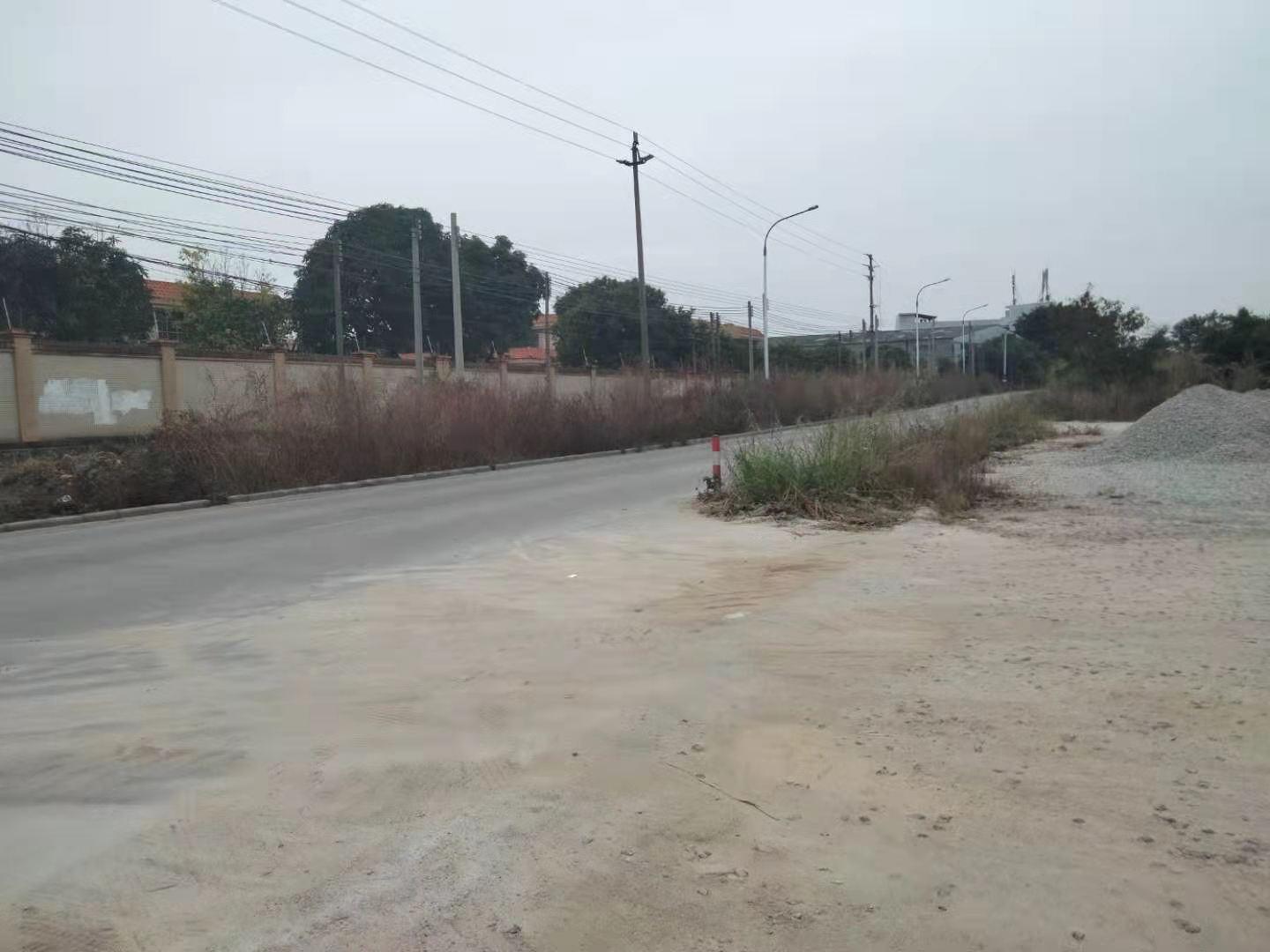 花东镇新出空地30亩2