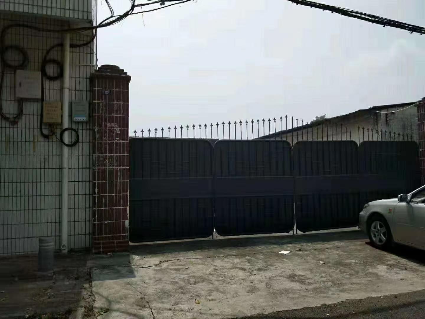 田边新出独门独院单一层仓库厂房1300平方，带院子。